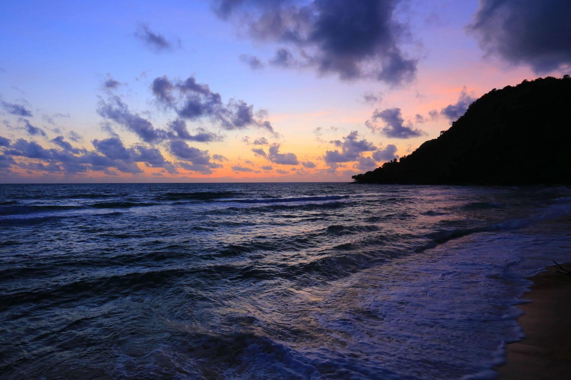Royalretreat Resort Koh Rong Sanloem Exterior photo